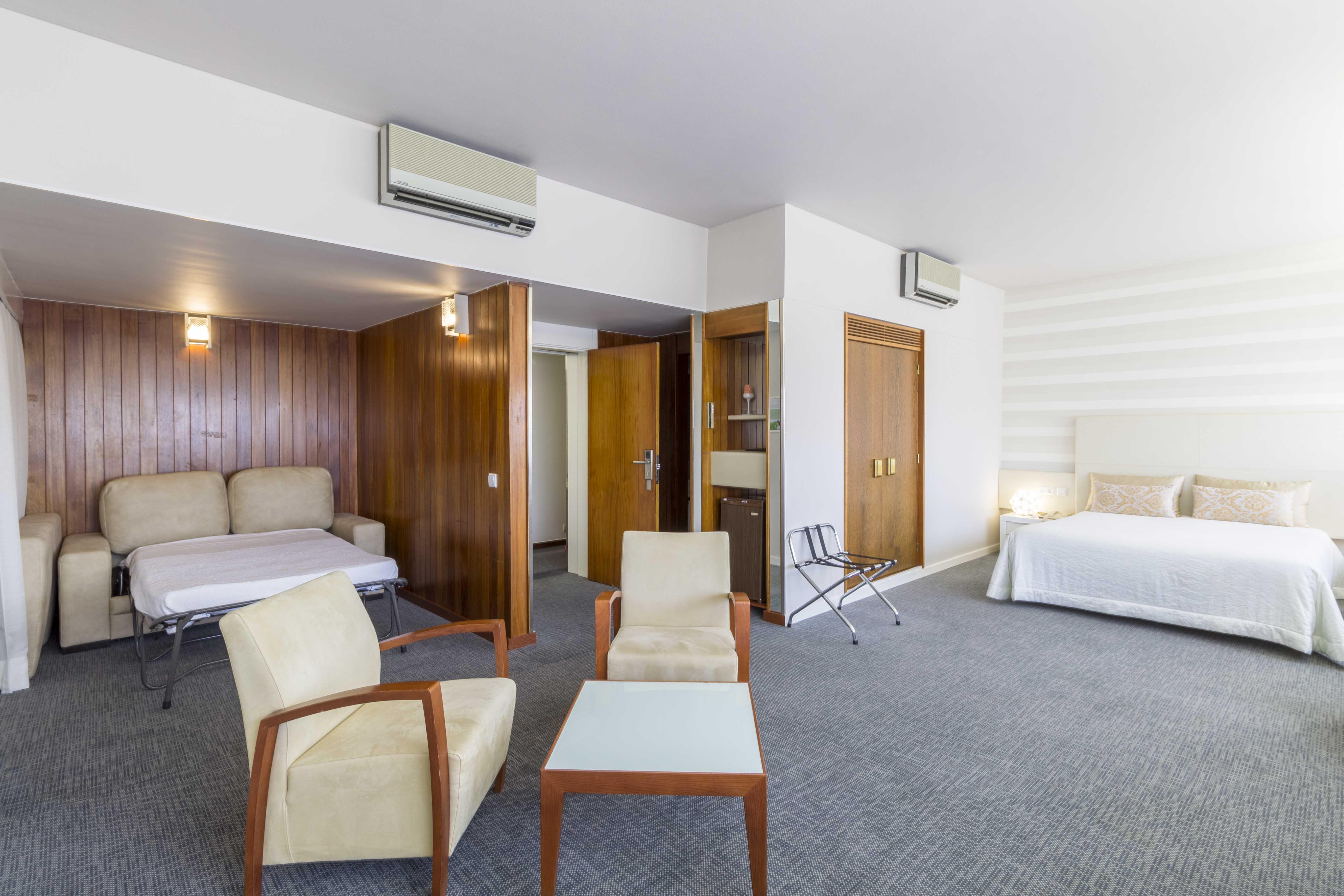 Hotel Eurosol Leiria & Jardim Exterior photo